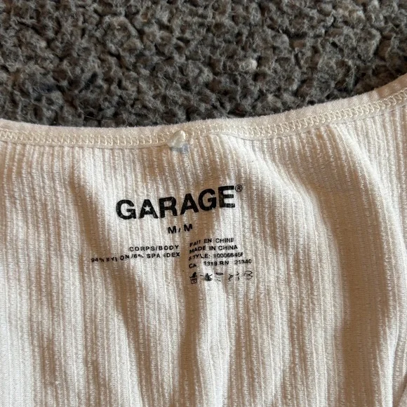 Garage White Ribbed V-Neck Crop Top - Picture 2 of 2